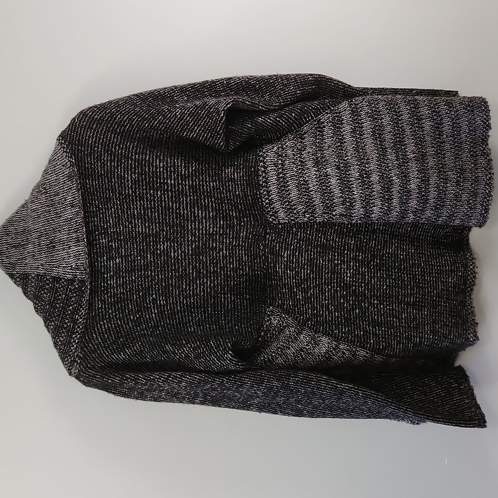 Vintage Carducci Draped Knit Cardigan – Textured & Cozy - Picture 2 of 10
